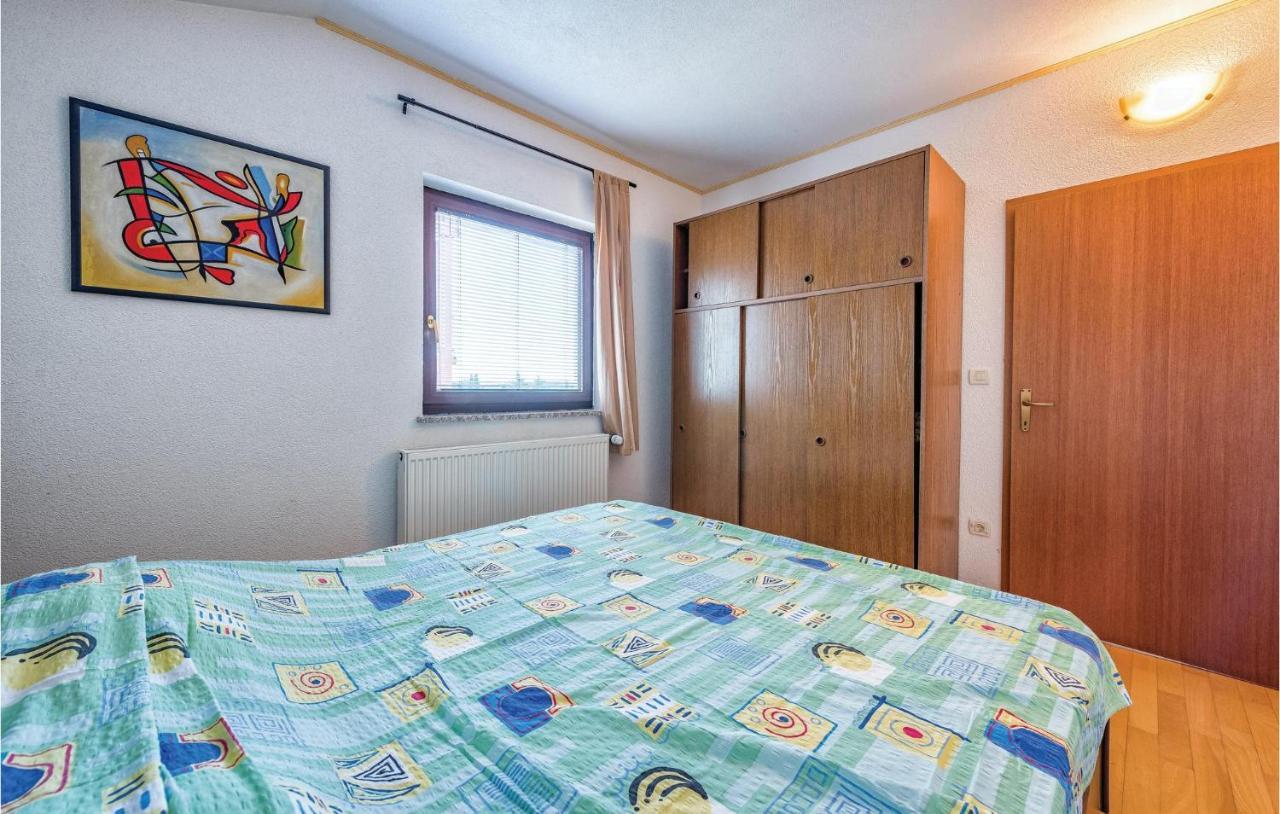 Apartment Awesome In With 2 Bedrooms Rovinj